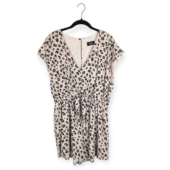 VICI The Spirit‎ Animal Print Tie Front Cap Sleeve Romper Size XL - Picture 2 of 10